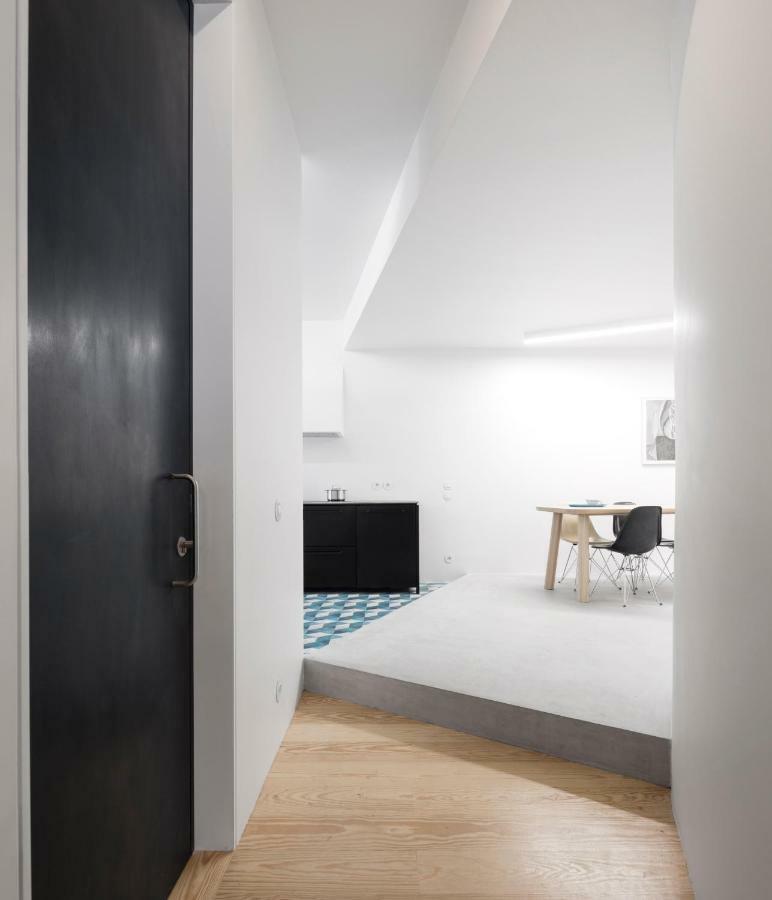 Awarded 3 Bedrooms Upscale Flat@Chiado Bairro Alto Lisbon Bagian luar foto